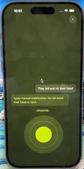Hands-free mode with a prominent microphone control